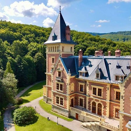 Kastelyhotel Sasvar Resort Parádsasvár Екстериор снимка