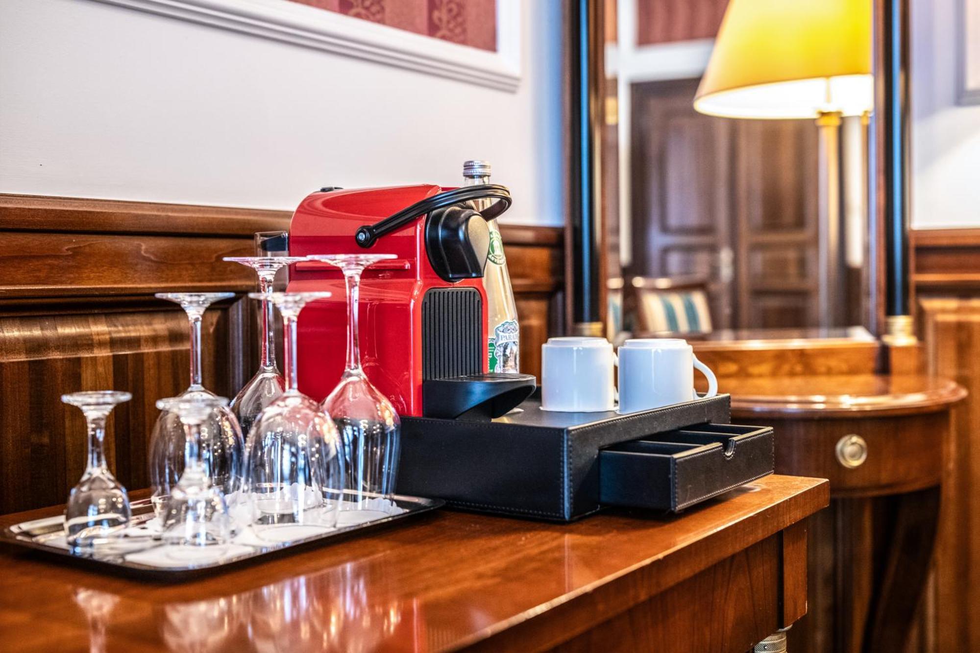 Kastelyhotel Sasvar Resort Parádsasvár Екстериор снимка
