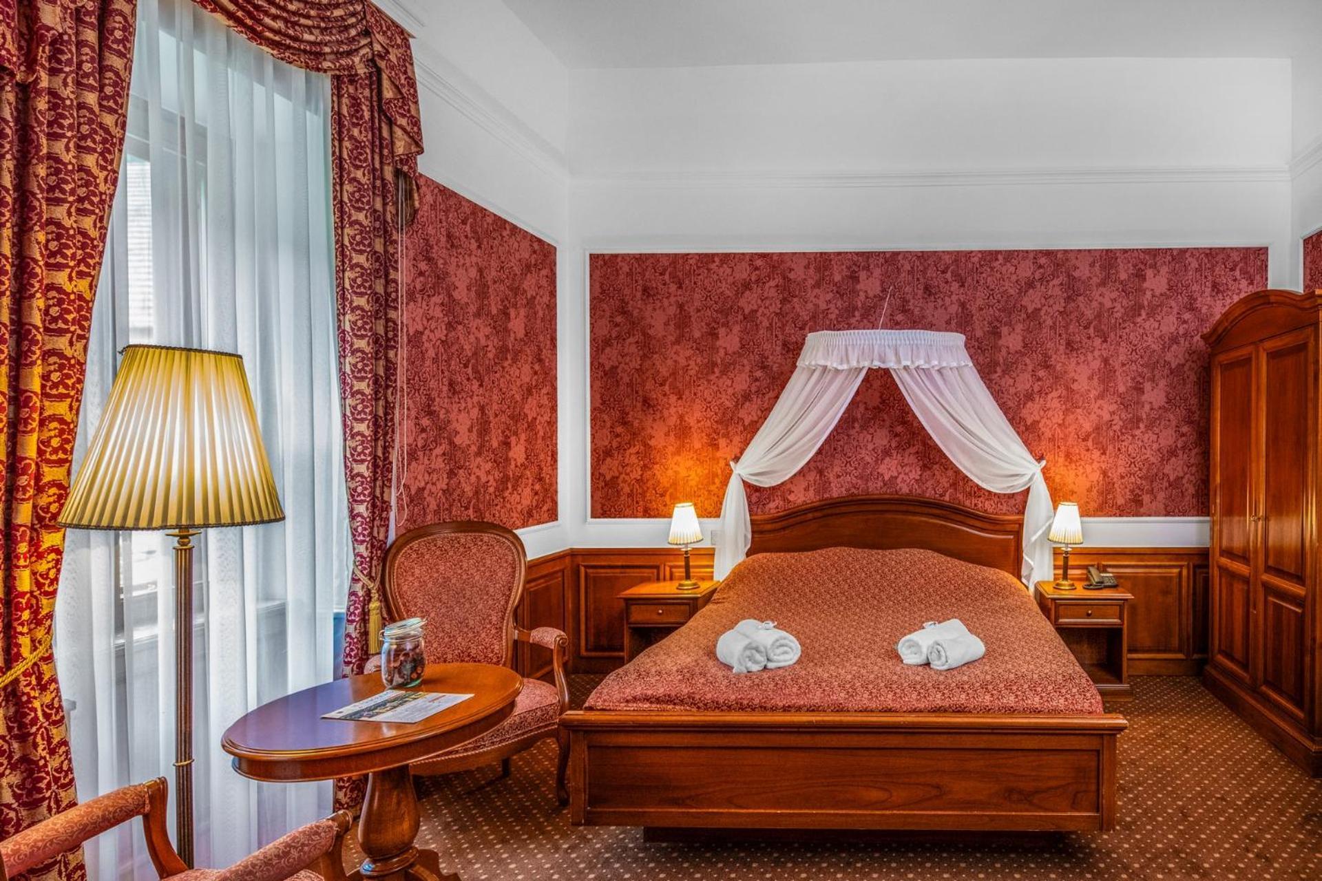 Kastelyhotel Sasvar Resort Parádsasvár Екстериор снимка